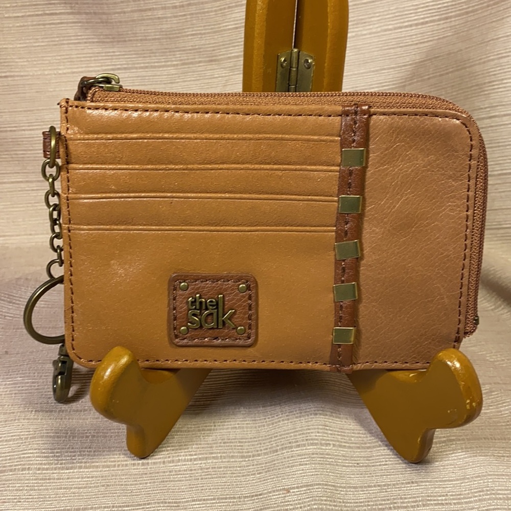 The Sak NWOT leather wallet/keychain never used